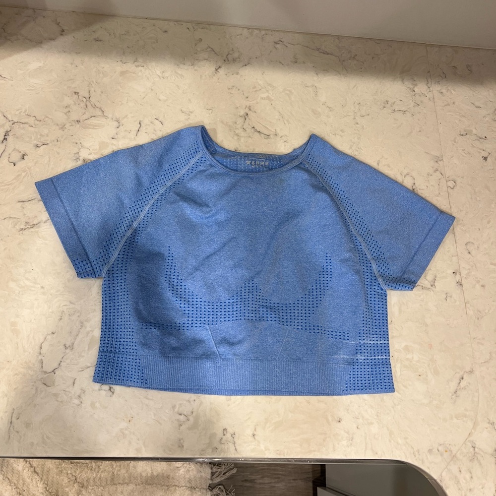 Cropped workout top